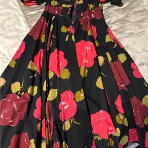 Floral Black Maxi Dress 👗